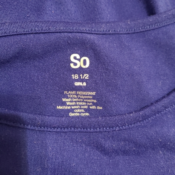 (1428) So Girls Short Sleeve Lama Motif T-Shirt, Size: 18 1/2 Color: Blue - Picture 13 of 15